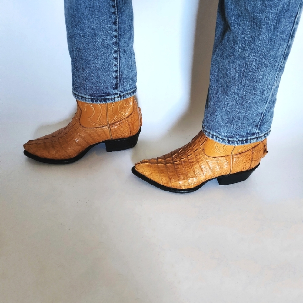 Vintage Gator hide cowboy boots
